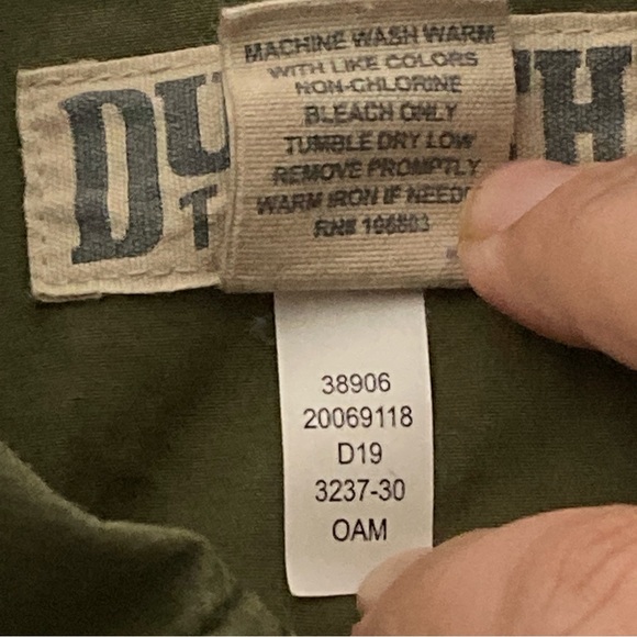 Duluth Trading Co. Men's Shirt Button Down M Green Organic Cotton Zip Pocket - Picture 5 of 15